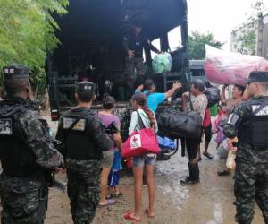 La Lima se alista para el impacto a consecuencia de la tormenta Julia en Honduras.