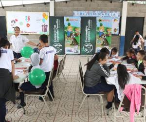 Con juegos y dinámicas los pequeños héroes aprendieron cómo administrar el dinero en casa.