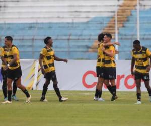 Real España derrotó a Motagua en el Olímpico de San Pedro Sula.