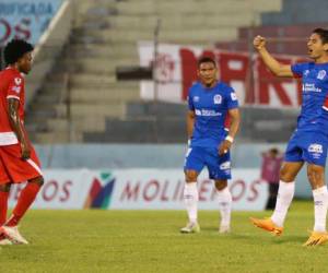 Carlos Pineda fue el encargado de abrir el marcador para Olimpia que en el segundo tiempo se desató con dos anotaciones más.