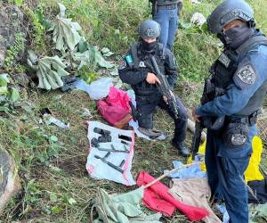 Equipos de la Policía Nacional y Dipampco realizaron el operativo en una zona montañosa de Ciudad España, en el Valle de Amarateca.