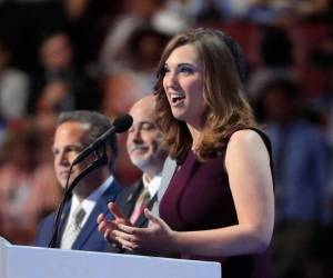 Sarah McBride, durante la Convención Nacional Demócrata (DNC) en el Centro de Wells Fargo en Filadelfia, Pensilvania.