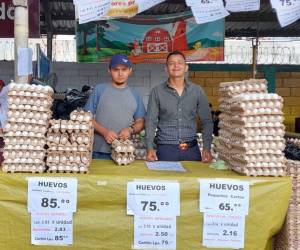 Comercios en la capital venden el cartón de huevo a 105 y 110 lempiras, pero en la Feria del Agricultor y el San Pablo los precios son más bajos.