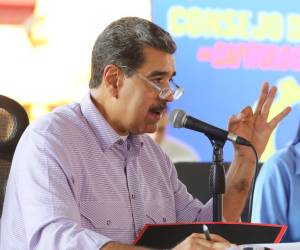 Nicolás Maduro le pidió a su opositor que tenga palabra y alegue su propia torpeza