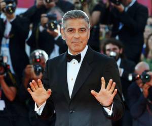 George Clooney ha desmentido que él y Brad Pitt hayan recibido 35 millones de dólares cada uno por su participación en la película <i>Wolfs</i>, dirigida por Jon Watts.