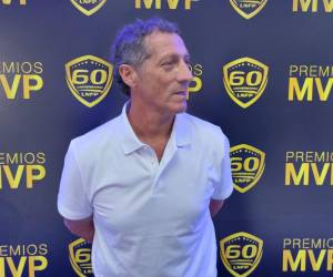 Pedro Troglio, entrenador argentino del Olimpia, cuenta por qué no se saluda con Héctor Vargas.