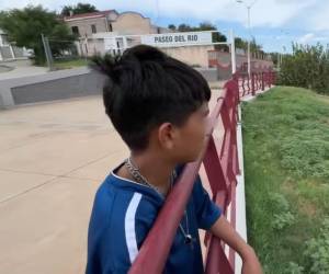 Brandon Jafet Amaya es un menor de 16 años que se fue en una bicicleta desde Honduras hacia la frontera de EUA, en busca del famoso “sueño americano”. A continuación te contamos su historia.