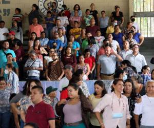 La asamblea informativa se realizó en el Instituto Central.