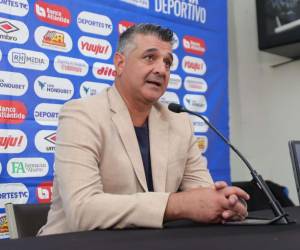 Diego Vazquez en conferencia de prensa tras empatar el clásico ante Olimpia.