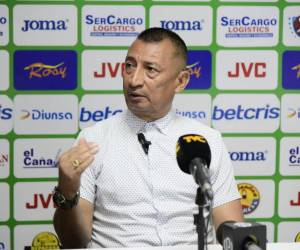 El técnico del Olancho FC, José Humberto Rivera, dice que “todos son rivales, no solo Olimpia”.