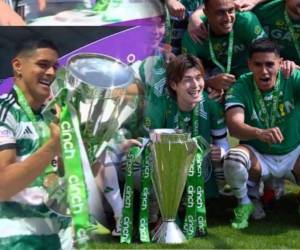 El eufórico festejo de Luis Palma con la copa de la Liga de Escocia, Papá Noel llegó al Celtic Park, y la despedida monumental a Joe Hart. Aquí te compartimos fotos de la celebración del Celtic