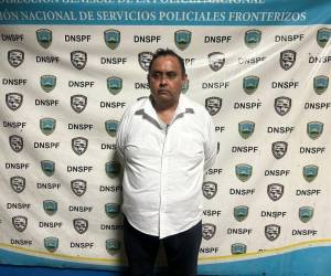 El sospechoso atrajo la atención de los agentes al mostrar una conducta inusual durante el proceso de inspección en el Punto de Control Fronterizo de Corinto, Omoa, Cortés, según detalla el reporte policial.