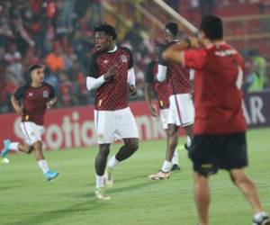 El León ya entrena en suelo tico.