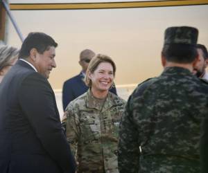 Jefa del Comando Sur de EEUU, Laura Richardson, visita Honduras para fortalecer cooperación bilateral