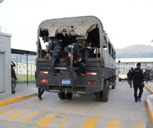 El 10 de abril recién pasado, el Poder Ejecutivo nombró una Comisión Interventora que tiene como objetivo recuperar el control de las cárceles, cuya gobernabilidad está en manos de los criminales.