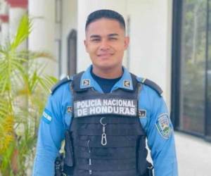 Marcio Alvarado, quien se desempeñaba como agente de la División de la Policía de Turismo asignado en Omoa, Cortés, zona norte de Honduras, perdió la vida en un trágico accidente cuando su vehículo cayó en una hondonada en Zambrano. Estos son los detalles sobre su deceso.