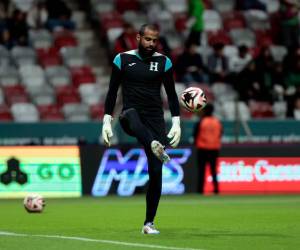 Honduras ya juega ante México en el estadio Nemesio Diez de Toluca.