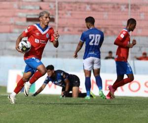 José Mario Pinto se encargó de meter al Olimpia en el partido.