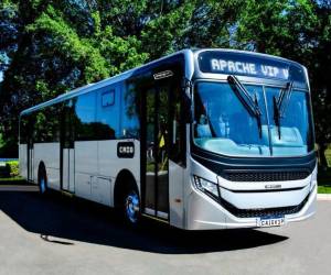 Este autobús es una de las opciones de las que han visto los dirigentes de transporte de la capital. La compra sigue en análisis.