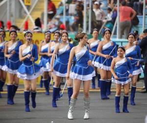 Llenas de entusiasmo llegaron hasta el Estadio Nacional las palillonas del Instituto Héctor Pineda Ugarte de la colonia Hato de Enmedio. Aquí las imágenes de su participación en los desfiles patrios.