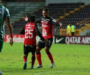 Cuando agonizaba el encuentro apareció Alex López con un disparo desde fuera del área para vencer al guardameta Aarón Cruz y desencantar el juego del lado manudo.