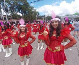 Este año, el Carnaval de Tegucigalpa conmemora el 446 aniversario de la capital hondureña, reuniendo a miles de hondureños que viven en esta y otras ciudades del país para celebrar a lo grande.