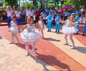 El Jardín de Niños Felicita de Marcia, fundado en 1979 por la profesora María Felicita de Marcia, quien gestionó la creación de este importante centro educativo de prebásica, se lució en los desfiles. Este día sus alumnos formaron parte de la fiesta en honor a la Patria.