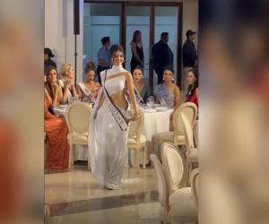 La hermosa catracha recibió elogios por su hermoso vestido para la cena de bienvenida