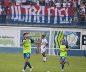 Agustín Auzmendi le arrebató el triunfo a un Olimpia que defendía con 10 hombres, pero no fue suficiente para evitar que el León ganara las vueltas regulares.