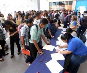 La mayor parte de personas ocupadas cuentan con un sueldo inferior al salario mínimo.