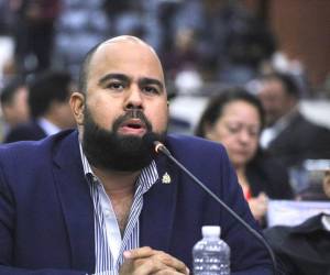 Rafael Sarmiento puso a disposición su cargo como diputado en el Congreso Nacional.