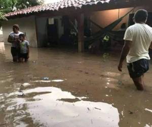 Varias zonas de Honduras están bajo agua por el rezago de lluvias de la última semana.