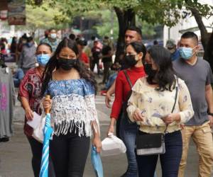 Los hondureños deberán seguir portando la mascarilla hasta que el Congreso Nacional elimine la ley.