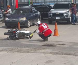 Una mujer muerta fue el saldo de un supuesto asalto en la capital de Honduras. Esto es lo que se sabe del frustrado asalto en una calle alterna del bulevar Kuwait, en la capital de Honduras.