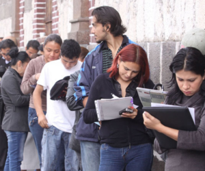 Las oportunidades de trabajo en el país a veces son escasas y países como los Estados Unidos, Canadá y España abren las puertas para los hondureños.