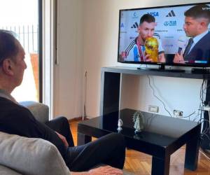 El Doctor Carlos Salvador Bilardo, vio desde la comodidad de su hogar la final entre Argentina y Francia.