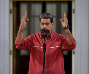 “¡Fuera X por 10 días de Venezuela!”, gritó Nicolás Maduro al anunciar que la red social estará suspendida.