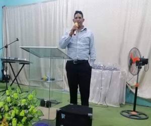 Enrique Román Banegas Salgado se dedicaba al pastoreo de una iglesia evangélica de la zona.