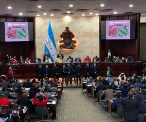 El proceso electoral en Honduras para las elecciones de 2025 enfrenta una situación crítica por la falta de aprobación del presupuesto para el Consejo Nacional Electoral (CNE).