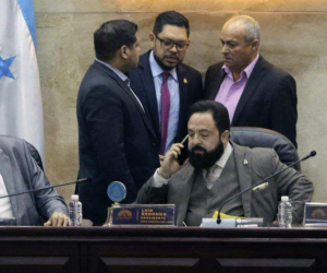 Los jefes de las diversas fuerzas políticas fueron convocados a una reunión con Luis Redondo y el oficialismo este miércoles a las 11:00 de la mañana.