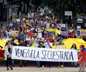 Las protestas que siguieron a la proclamación de Maduro dejaron 24 muertos y más de 2,200 detenidos.