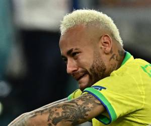 Neymar no pudo contener el llanto tras que Brasil cayera ante Croacia en los cuartos de final del Mundial de Qatar 2022.