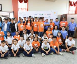 Con la visión verde de cuidar el planeta sembrada en tierra fértil, los niños participantes de la campaña Escuelas Amigables con el Ambiente (EAA) de EL HERALDO, se unieron para recibir sus premios como nuevos héroes del ecosistema.