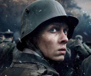 Sin novedad al frente: Aclamada por la crítica y galardonada en importantes premios de Hollywood, este filme ofrece un desgarrador retrato de los horrores de la Primera Guerra Mundial en sus días finales. Una obra intensa que sumerge al espectador en las crudas realidades de las trincheras.