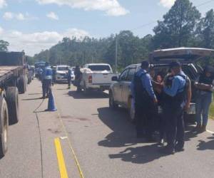 Seis personas viajaban en la camioneta de las que tres lograron sobrevivir al mortal ataque.