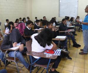 La tormenta Sara extiende el calendario escolar en Honduras. Clases presenciales y exámenes serán reprogramados para estudiantes aplazados