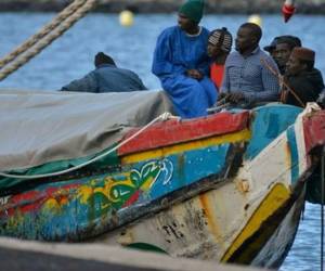 Tragedia migrante en las costas de Senegal aumentó a 36 muertos.