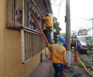 De ese total, se dejó de percibir L 1,192,417,770.35 por la condonación de capital, recargos, multas e intereses; y L 644,423,754.26 por la amnistía a saldos a pagar sin recargos, multas e intereses.