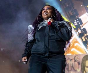 Melissa Arnette Elliott, mejor conocida como Missy Elliott, es una rapera, cantante, productora y compositora estadounidense con más de 25 años de trayectoria musical.