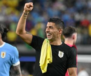 Luis Suárez pone en su lugar a jugador de Brasil que menospreció a selección de Uruguay